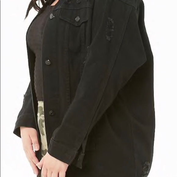 Distressed black jean jacket - Picture 2 of 4